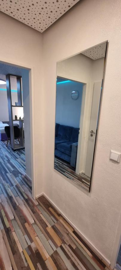 Studio-Apartment ' Andrei 1 ' - Neu In Нойбург-ан-дер-Донау Экстерьер фото